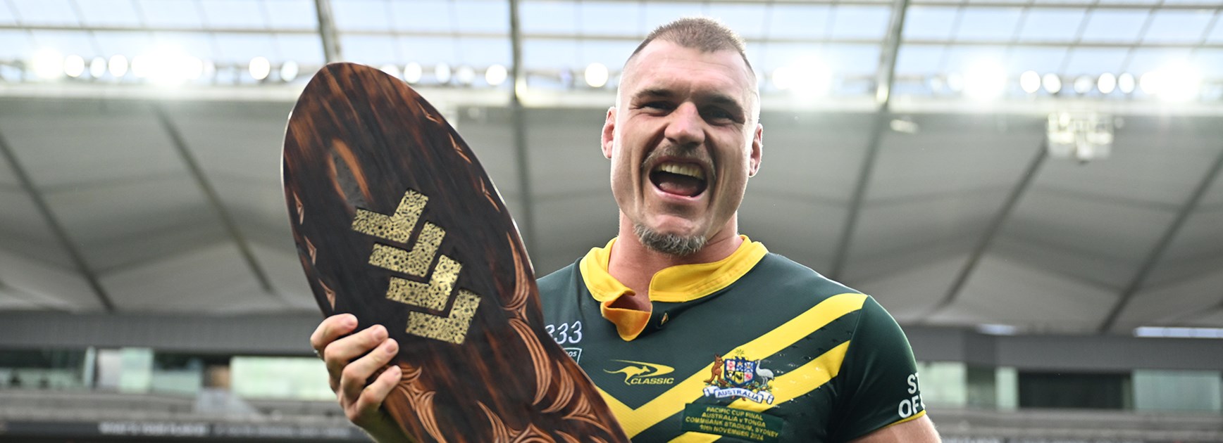 The Wrap: Cup runneth over for Roos; Fabulous Fetu fly high