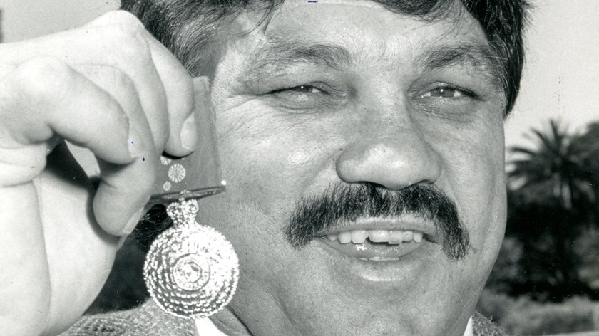 Arthur Beetson Gallery Roosters