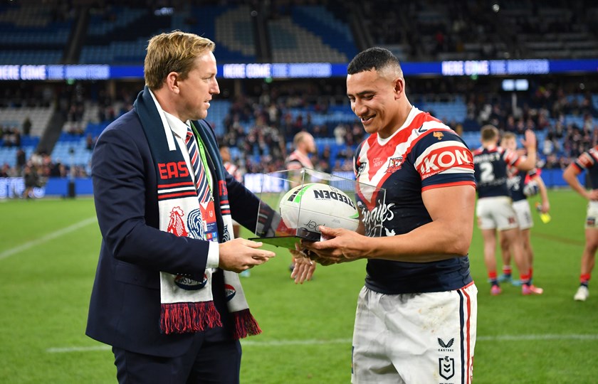 Thankyou, Siua: Club Legend and former teammate Mitchell Aubusson hands Siosiua Taukeiaho a match ball from the Round 25 contest at Allianz Stadium, Taukeiaho's final home game for the Roosters. 