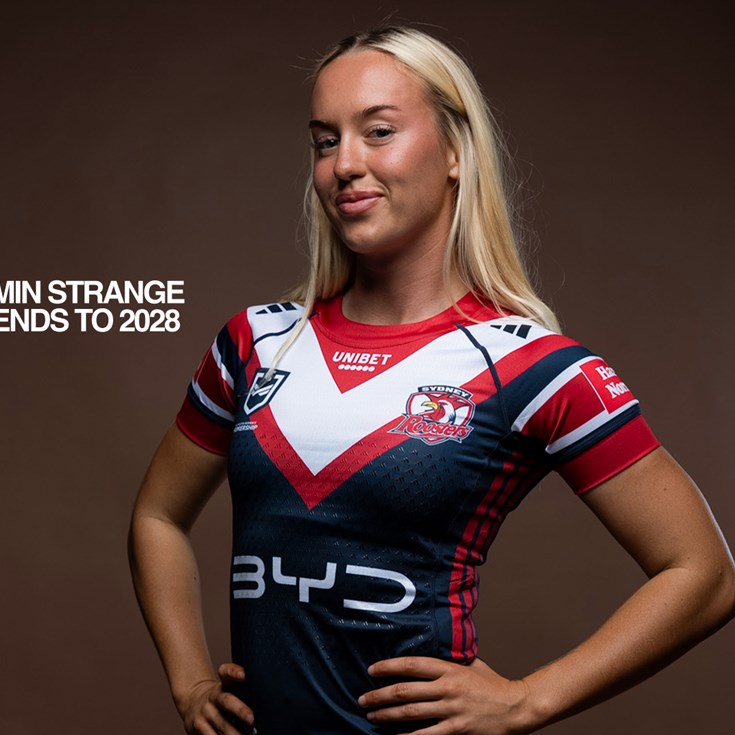 Jasmin Strange extends with Roosters