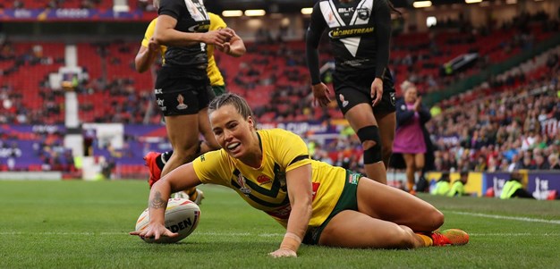 Kelly Finds the Line at World Cup Final