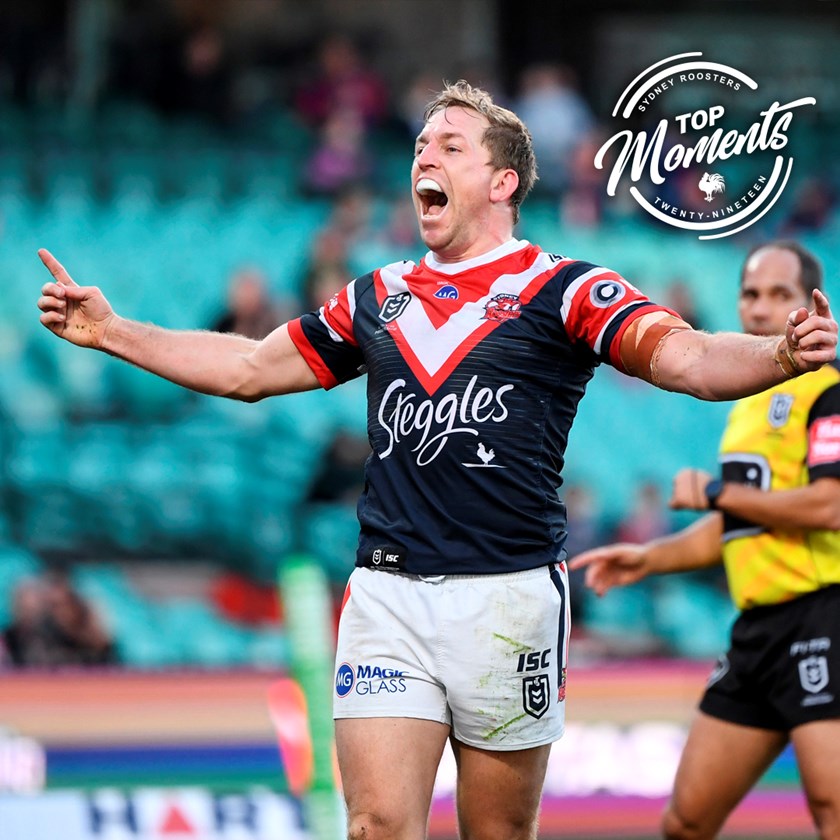 Mr Reliable shows love to the crowd after scoring a try at the SCG.
