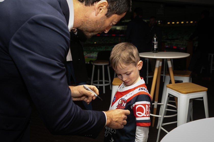Ultimate Member, Youngster Samuel gets grabs an autograph